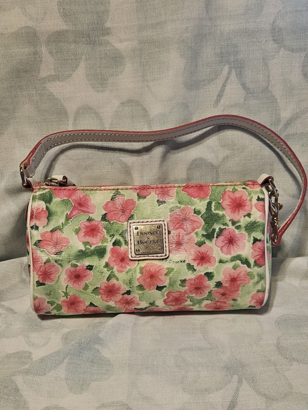 Dooney and Bourke Pink Petunias Mini Barrel Bag Large Slim Wristlet, Medium Case - Picture 2 of 12